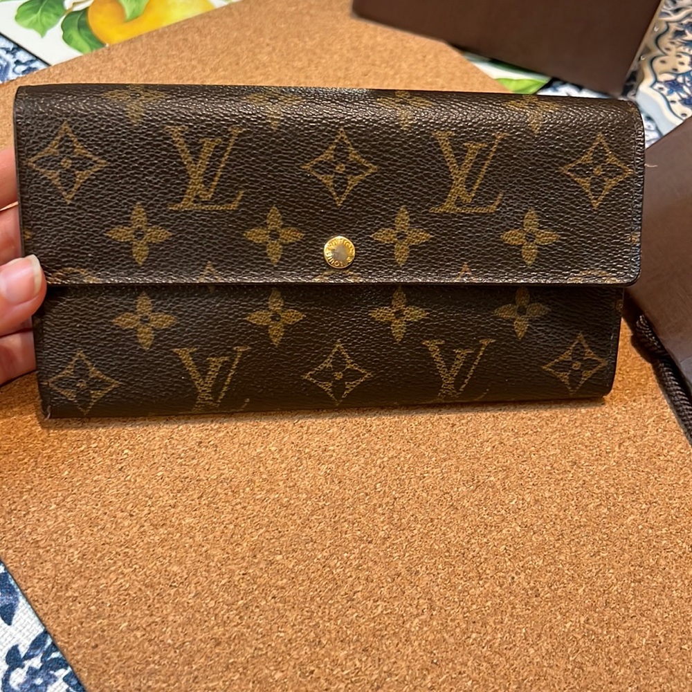 Louis Vuitton Sarah Continental Wallet